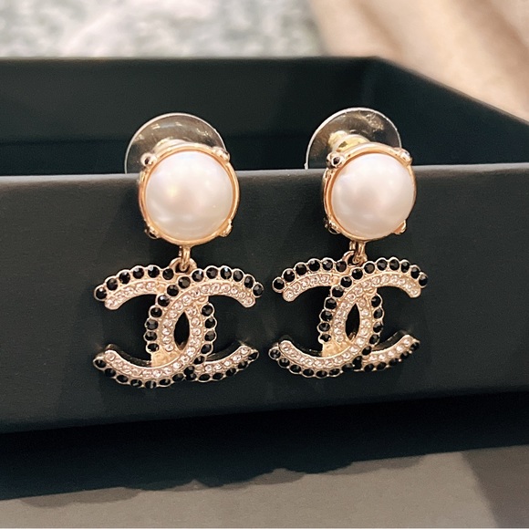 Chanel earrings - Picture 4 of 9